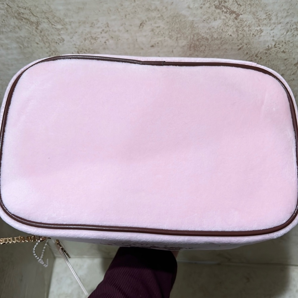 Juicy Couture Vintage Inspired Pink Velour Makeup Bag - Picture 6 of 7